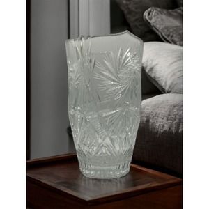 8 1/2" VINTAGE CUT CRYSTAL VASE w/ SAWTOOTH RIM STARBURST PATTERN
